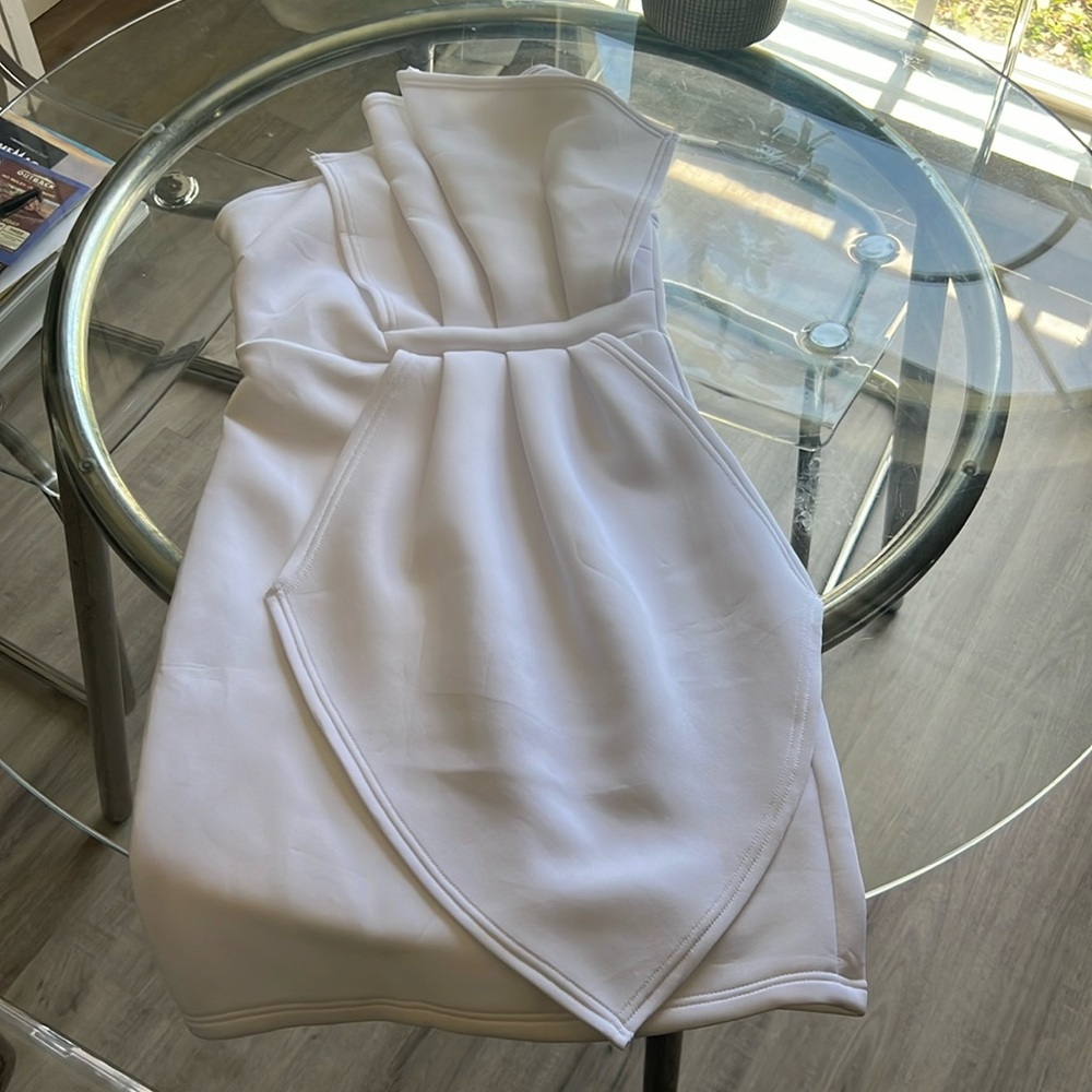 NYCO white tri fold leaf style dress.
